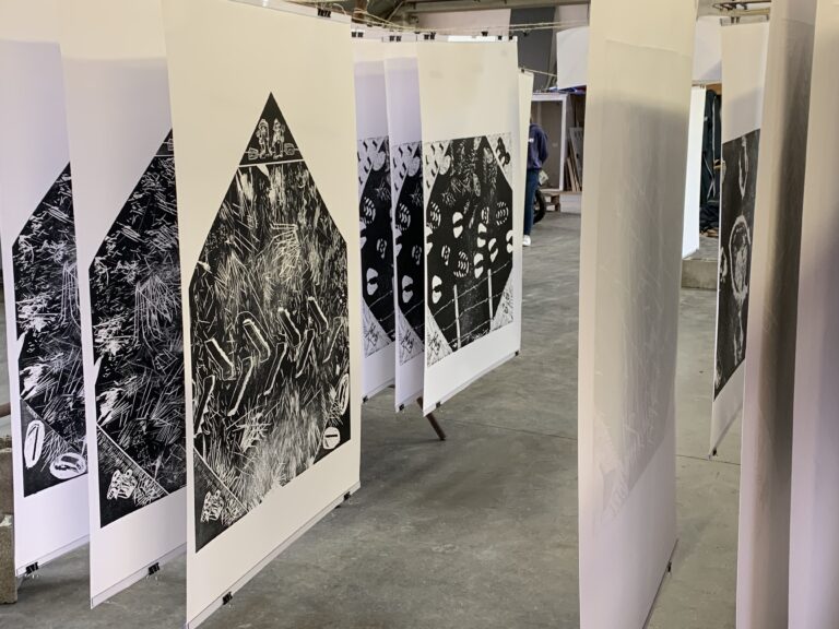 les gravures de l'atelier en train de sècher